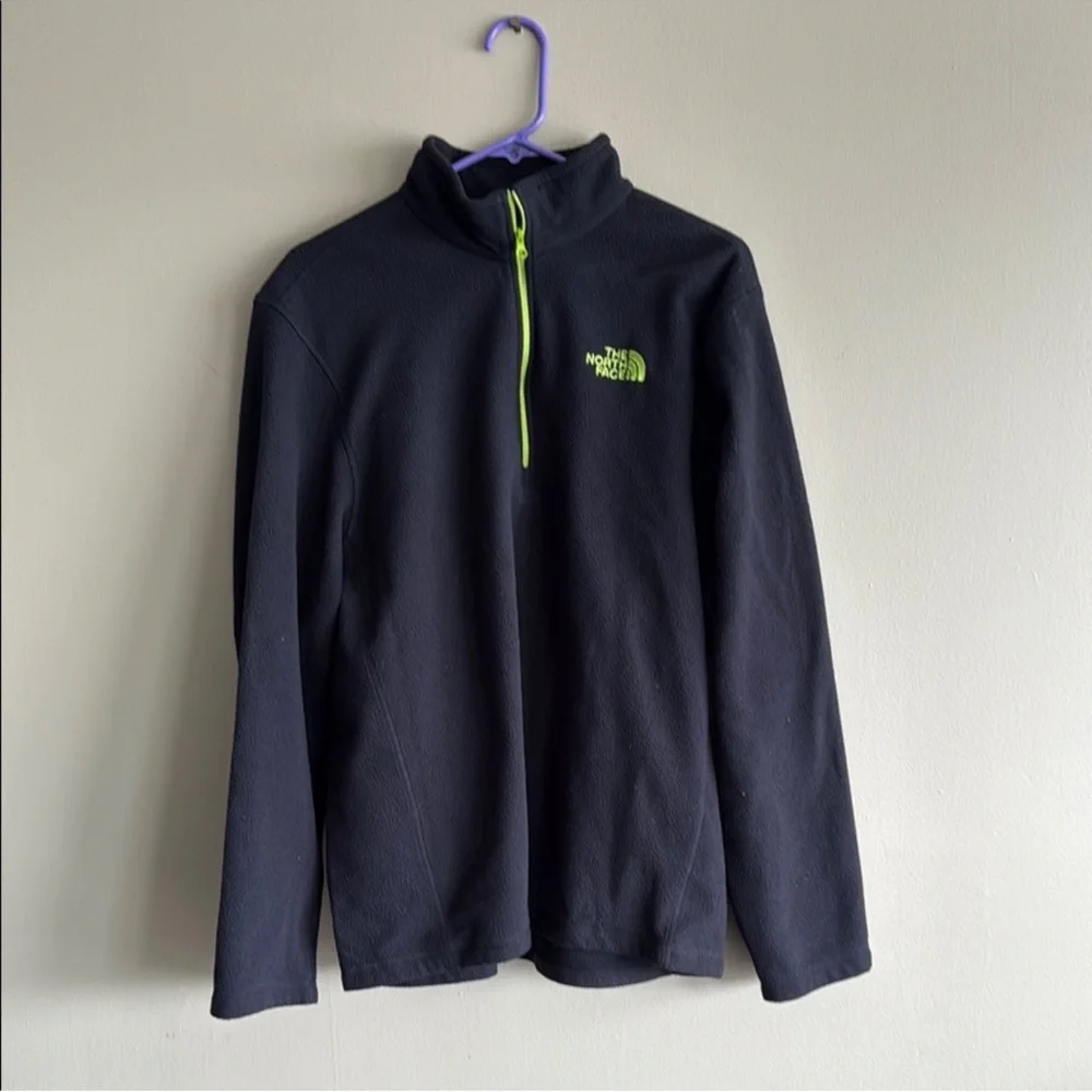 The North Face Black and Green 1/4 Zip Up Fleece Pull Over Large
